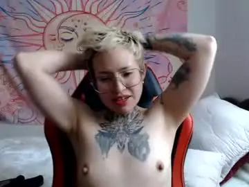 Chaturbate Best live sex cam show of lilyadamsc