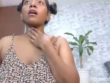 Chaturbate Sex Cam of nicolle4