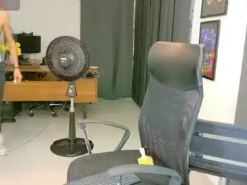 Chaturbate Nude Webcam of tom_affleck