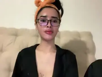 Chaturbate Watch Live Sex Cams of urdreamgirl_withbigsurprise