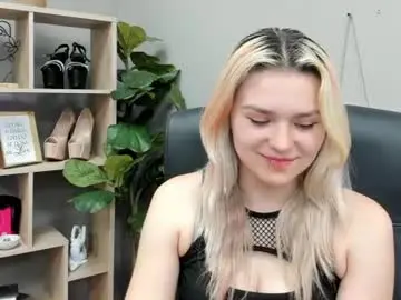Chaturbate Watch Live Sex Cams of lilysweetxo