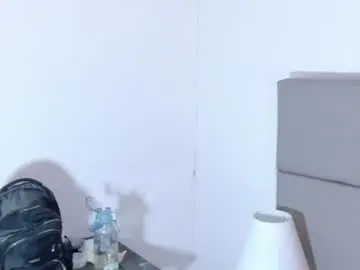 Chaturbate Sex Cam of paranoidtemptaion_