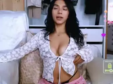 Chaturbate Adult Webcam of thegirlonthecouch
