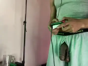 Chaturbate Live Sex of trillahung