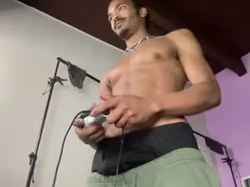Chaturbate Free Live Porn of trillahung