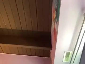 Chaturbate Live Sex Cam of trillahung