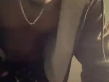 Chaturbate Live Porn of trillahung