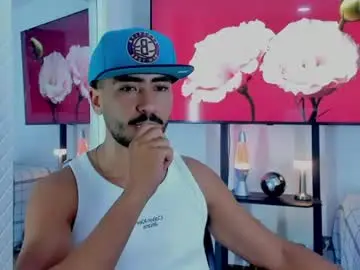 Chaturbate Adult Video Chat of david_johnson372