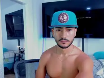 Chaturbate Adult Video Chat of david_johnson372