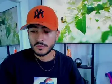 Chaturbate Free Porn Cam of david_johnson372
