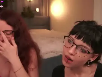 Chaturbate Live Sex Cam of little_poetry
