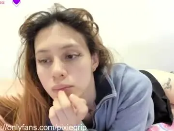 Chaturbate Live Sex Cam of sweetaura0_0