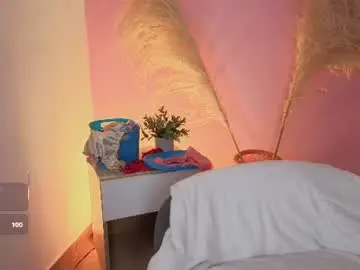 Chaturbate Free Live Porn of clementtine