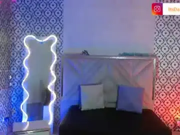 Chaturbate Watch Live Sex Cams of damian_tay1