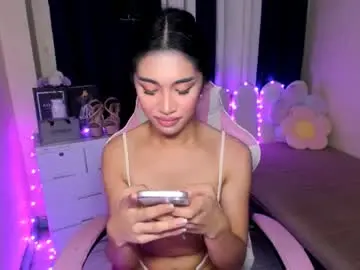 Chaturbate Watch Live Sex Cams of elaravane