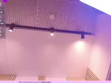 Chaturbate Live Porn of mhia_kate