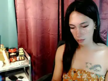 Chaturbate Watch Live Sex Cams of pinay_lucy