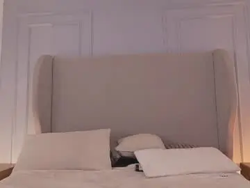 Chaturbate Live Sex Cam of chloe_dee_
