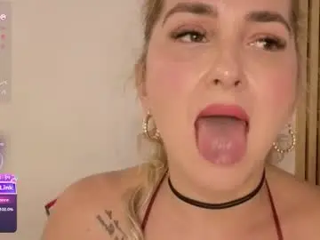 Chaturbate Free Live Porn of megan_lara_