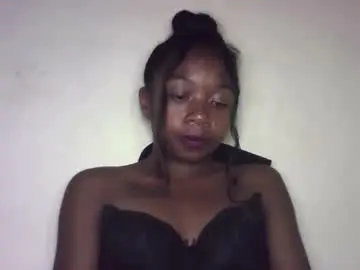 Chaturbate Nude Webcam of michou_69
