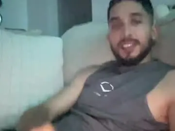 Chaturbate Free Porn Cam of papicubano_guapo23cm