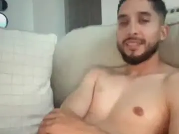 Chaturbate Adult Video Chat of papicubano_guapo23cm