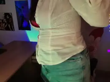 Chaturbate Live Sex Cam of emma_luna059
