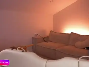 Chaturbate Live Sex Cam of lil_eva