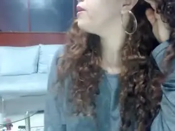Chaturbate Live Sex Cam of jessymoon00
