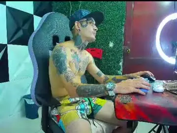 Chaturbate Best live sex cam show of boy_tatto77