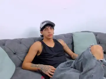 Chaturbate Live Sex Cam of kroywave