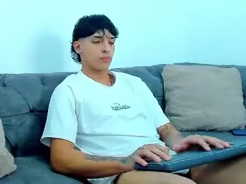 Chaturbate Best live sex cam show of kroywave