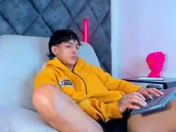 Chaturbate Best live sex cam show of kroywave