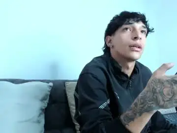 Chaturbate Live Porn of kroywave
