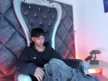 Chaturbate Live Sex Cam of kroywave