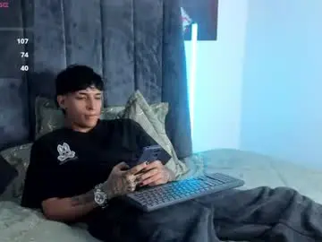 Chaturbate Best live sex cam show of kroywave