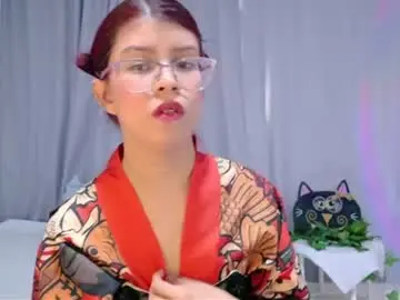 Chaturbate Live Sex Cam of sarahsmitt