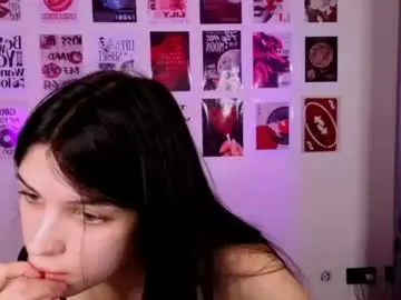 Chaturbate Best live sex cam show of kylie_angel3