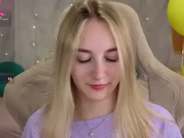 Chaturbate Free Porn Cam of shy__polly