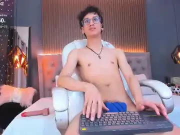 Chaturbate Sex Cam of camilo_stark