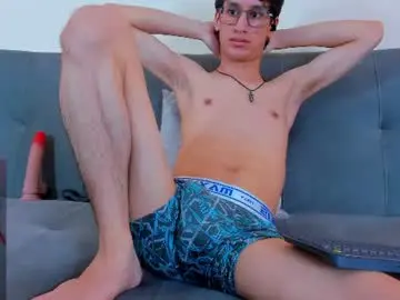 Chaturbate Watch Live Sex Cams of camilo_stark