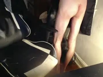 Chaturbate Nude Webcam of masterbatemike1