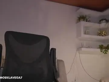 Chaturbate Live Sex Cam of maximohoot