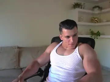 Chaturbate Live Sex Cam of maximohoot