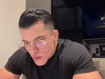 Chaturbate Free Live Porn of maximohoot