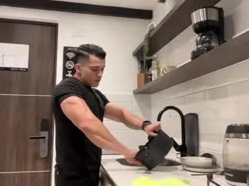 Chaturbate Live Porn of maximohoot