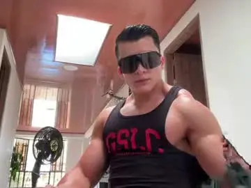 Chaturbate Free Porn Cam of maximohoot