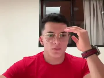 Chaturbate Live Sex Cam of maximohoot