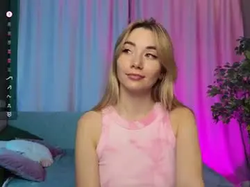 Chaturbate Live Sex Cam of rosie_mac