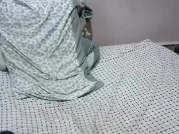 Chaturbate Live Sex Cam of squirtypussie